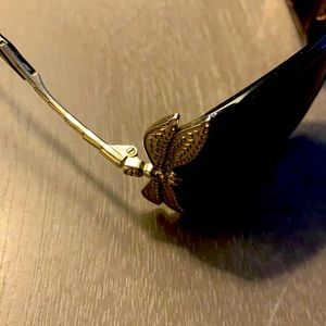 Barely used Giorgio Armani Womens sunglasses